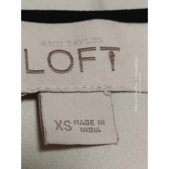 LOFT Size XSmall Bone Black Trim Sleeveless Lined Blouse Top - Picture 7 of 8